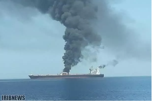 黑天鵝又來？伊朗油輪爆炸，油價(jià)飆升破60！--南箭化工甲醇廠家！